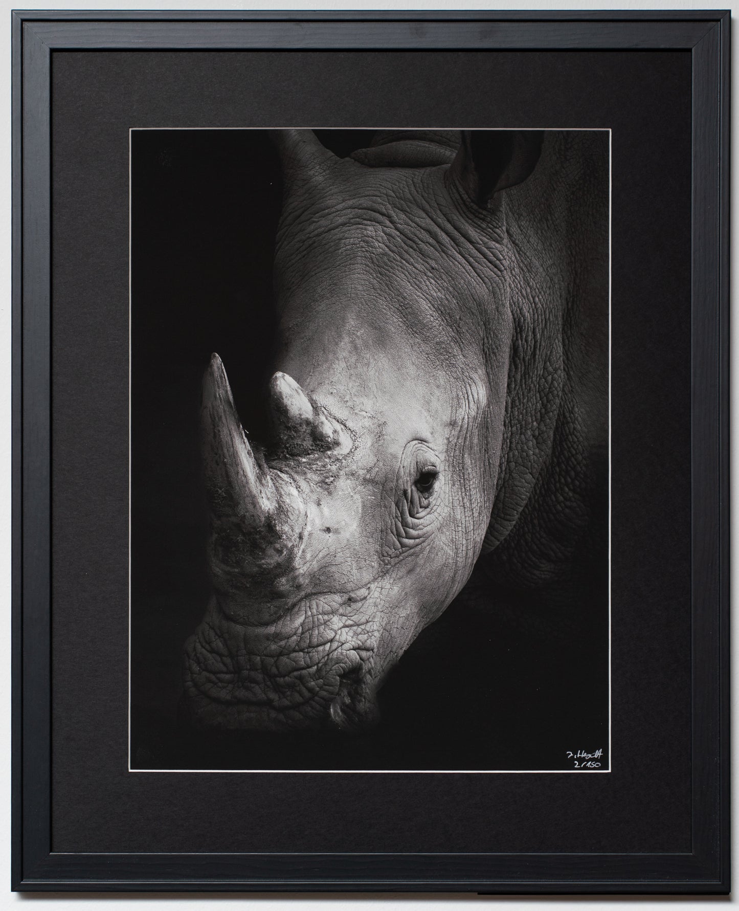 gerahmter S/W FineArt Print "a kind of streght and tragedy" - Mein Shop -