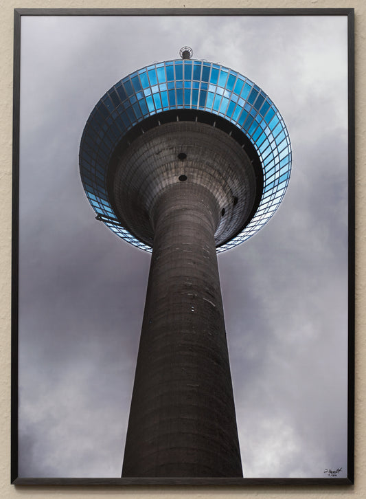 gerahmter FineArt Print "Propotion of power" - Mein Shop - 